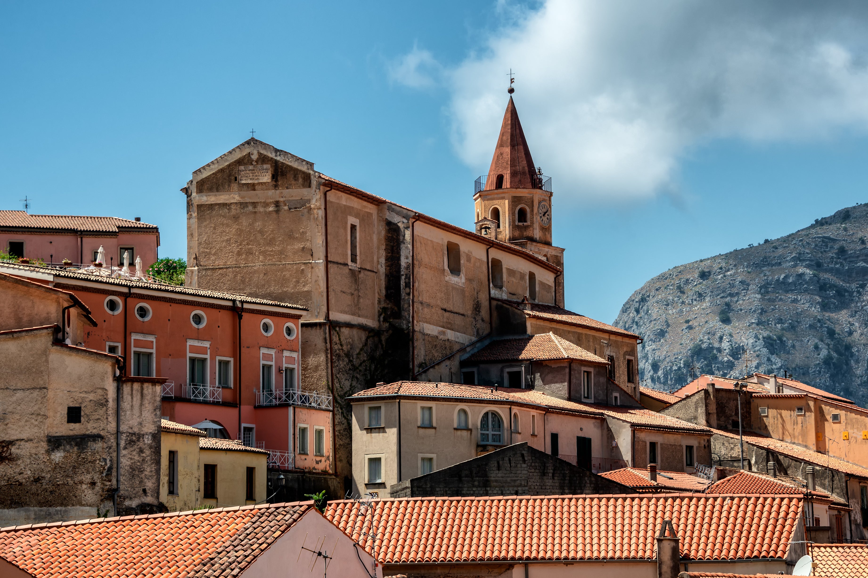 Maratea abriga restaurantes familiares que oferecem culinária italiana sublime