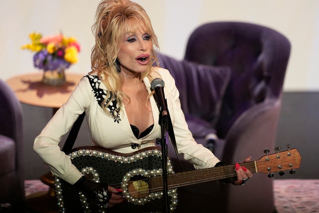 DOLLY PARTON-LIBROS