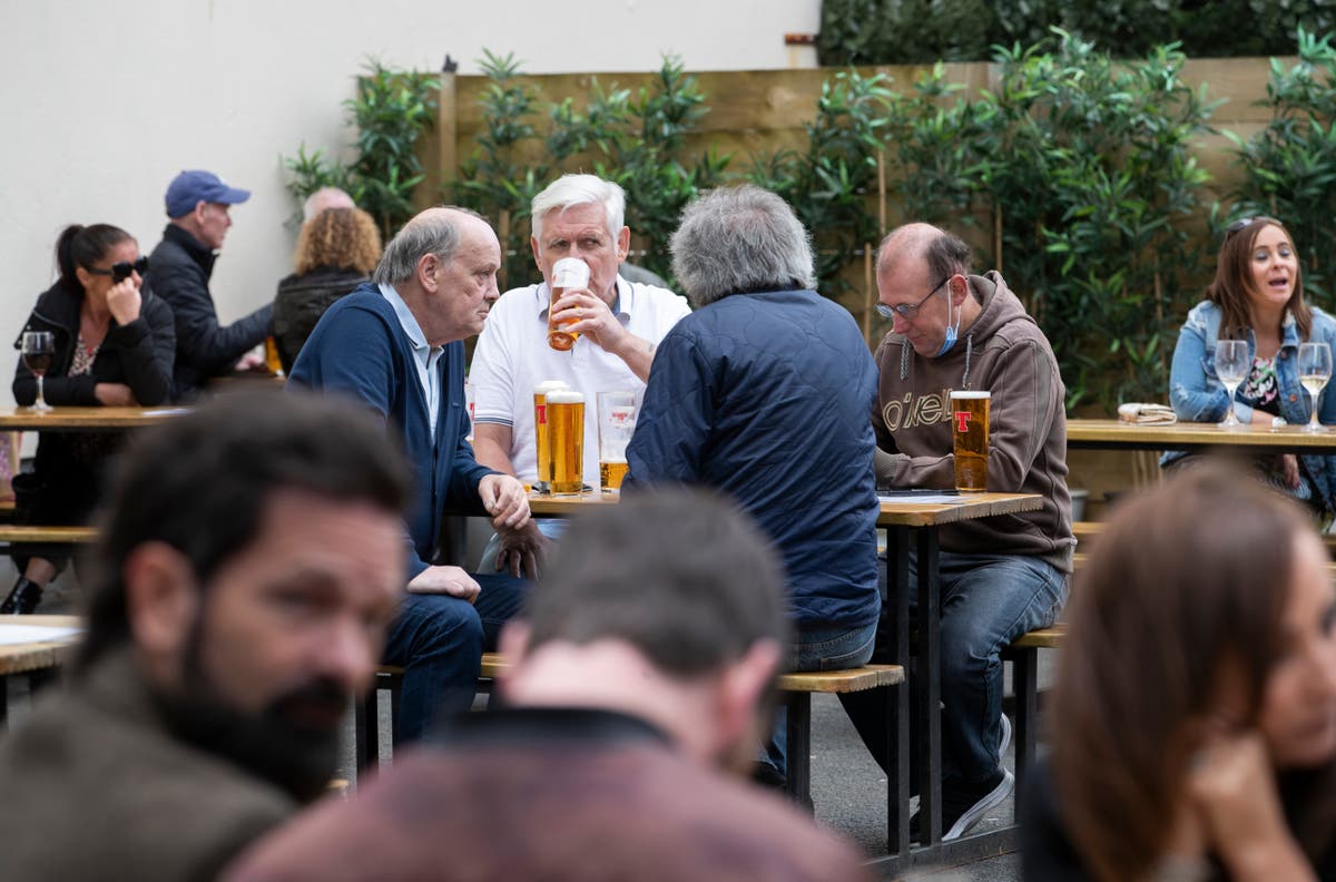 UK pub giant offers £2 pints across the country – but you’ll need to act fast