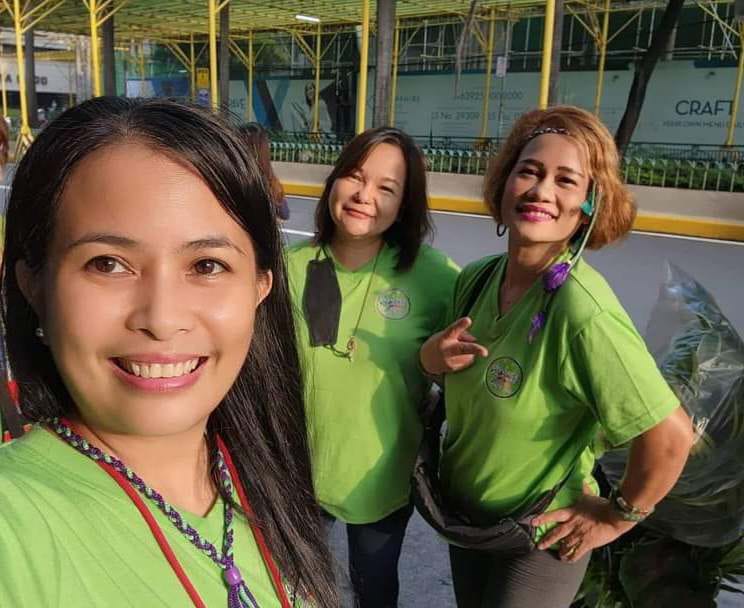 Mavi Veratta Millora (centre) with fellow activists AJ Alfafara and Miljoy Malicdem