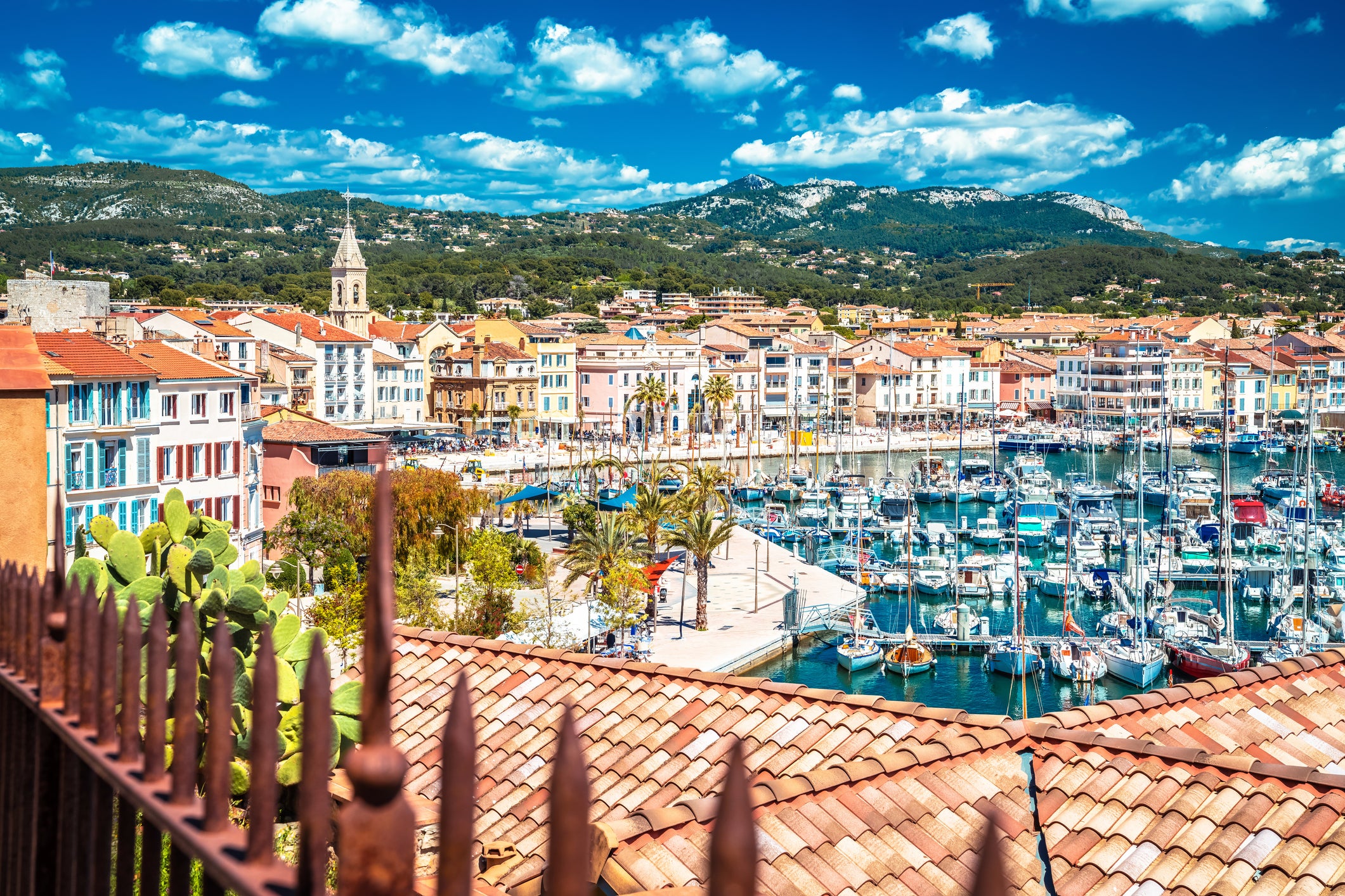 Take a dive in the Med from Sanary-sur-Mer