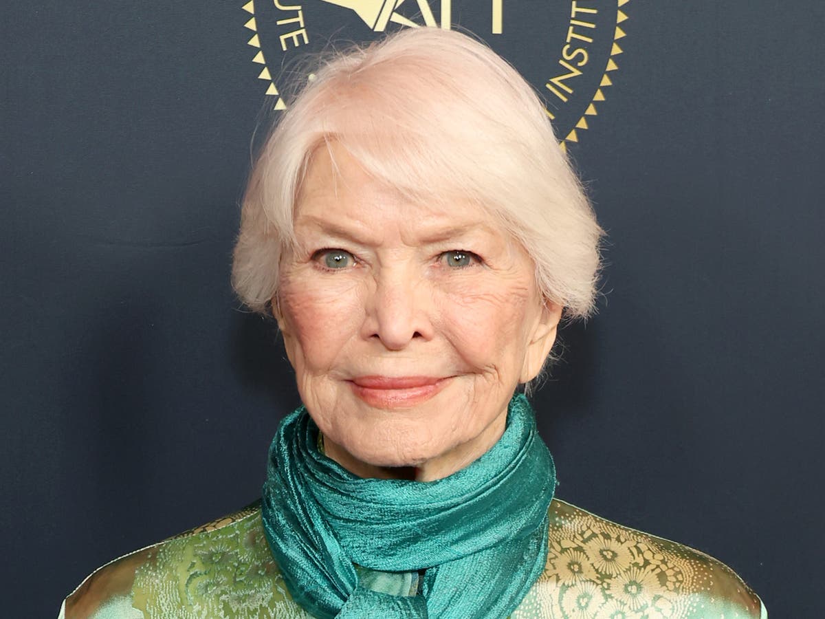 Ellen Burstyn &lsquo;stunned&rsquo; to receive award celebrating Hollywood&rsquo;s most successful women