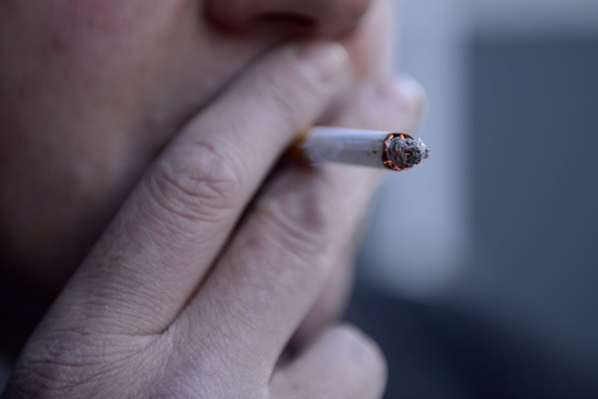 Government wants to make it ‘much more likely’ smokers will give up habit