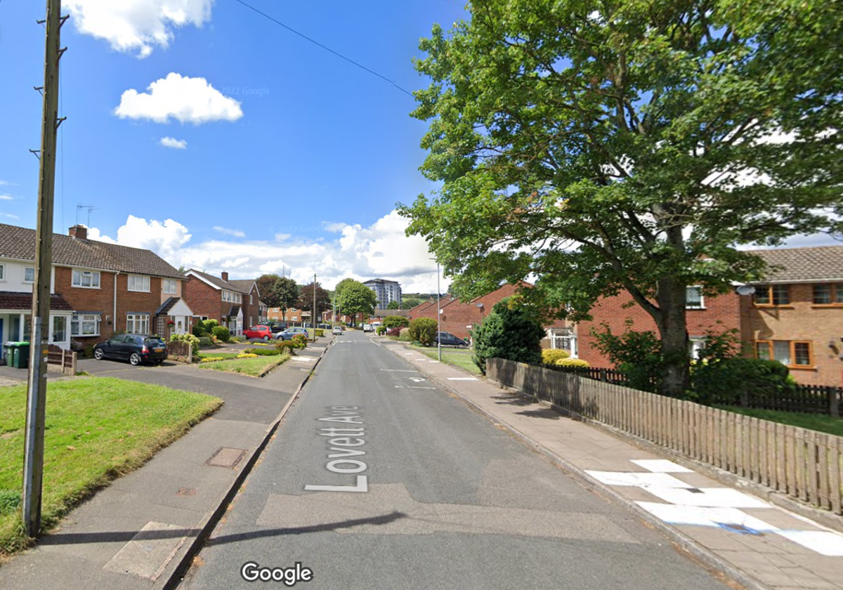 Boy, 13, stabbed to death in Oldbury as police launch manhunt