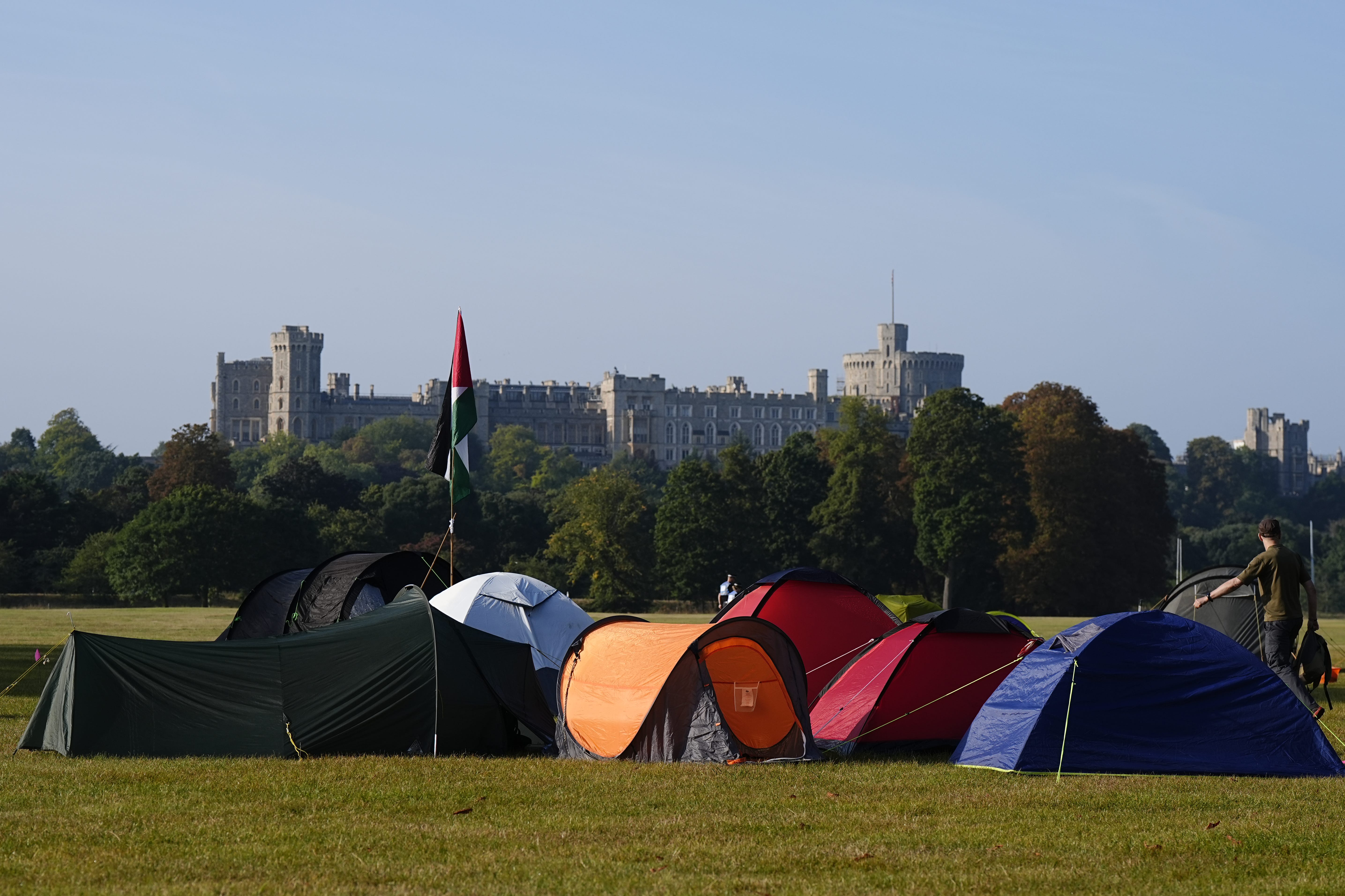 Tents set up in Windsor as Extinction Rebellion organises mass occupation to 