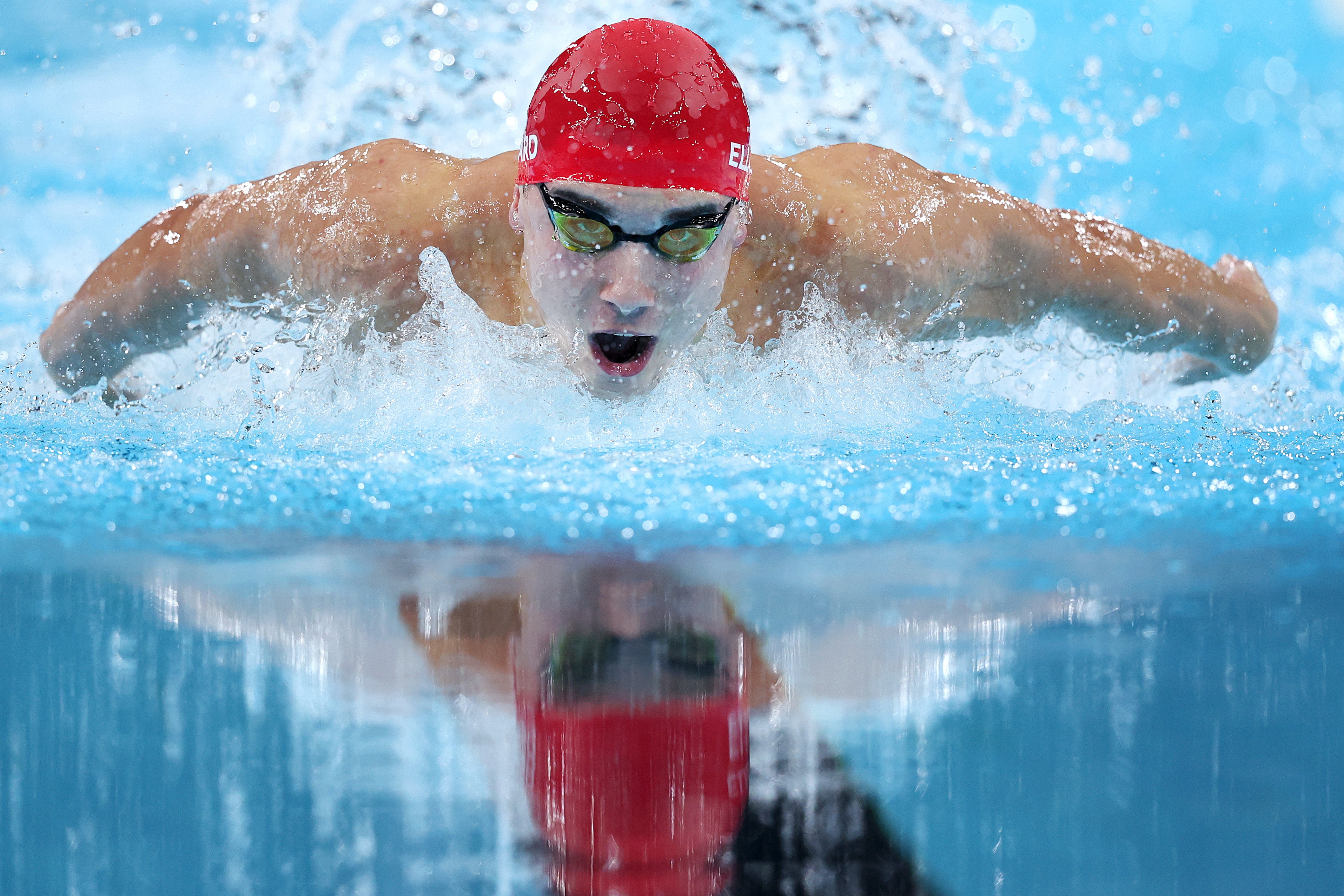 William Ellard broke the world record in the men’s S14 200m freestyle to claim gold for Great Britain