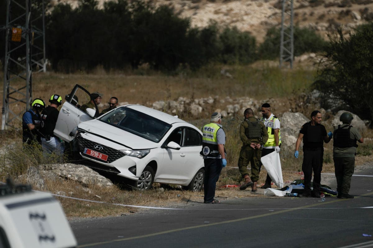 Palestinian militants kill 3 Israeli police in the West Bank