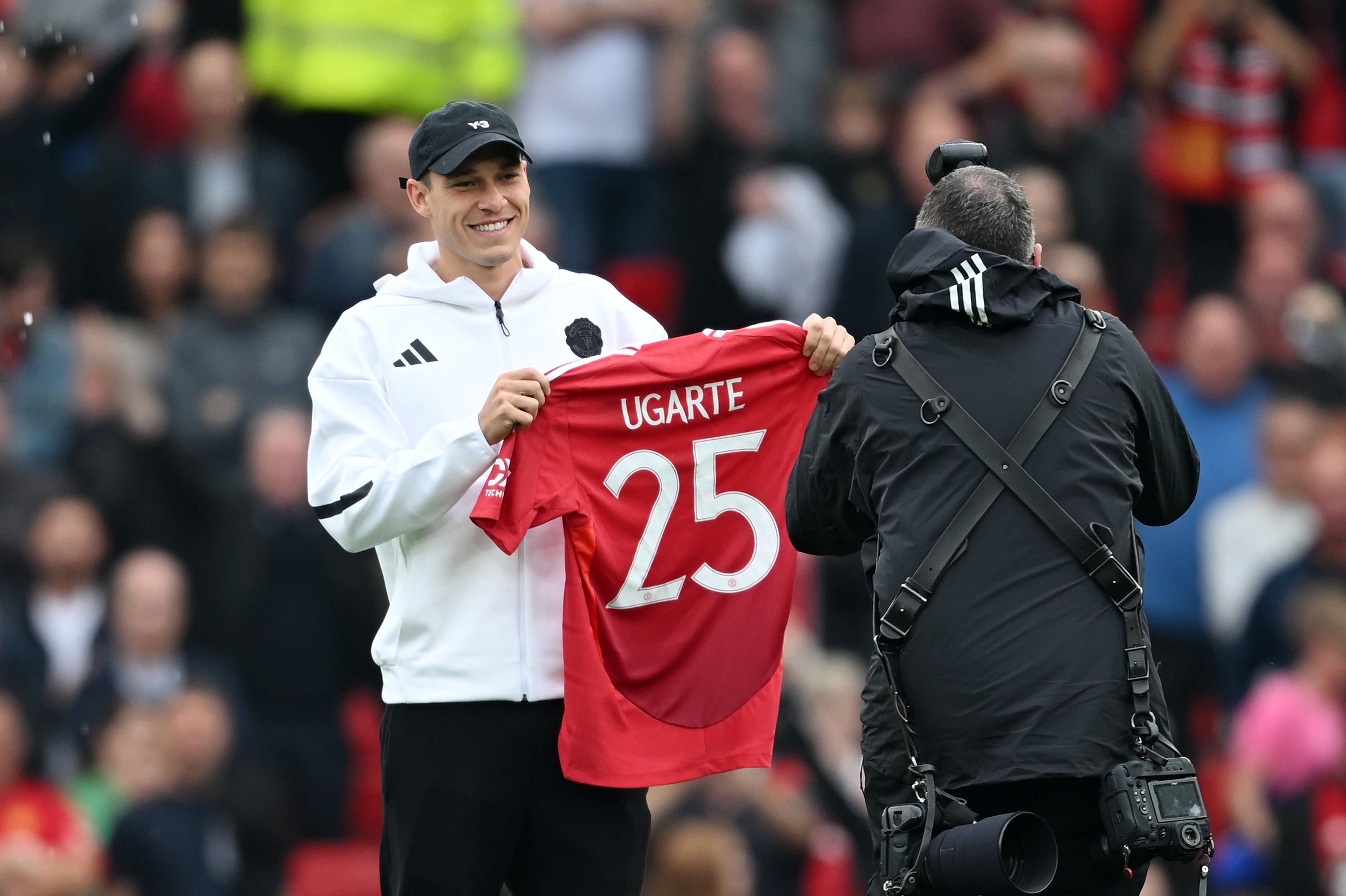 Manuel Ugarte is introduced on the pitch before kick-off