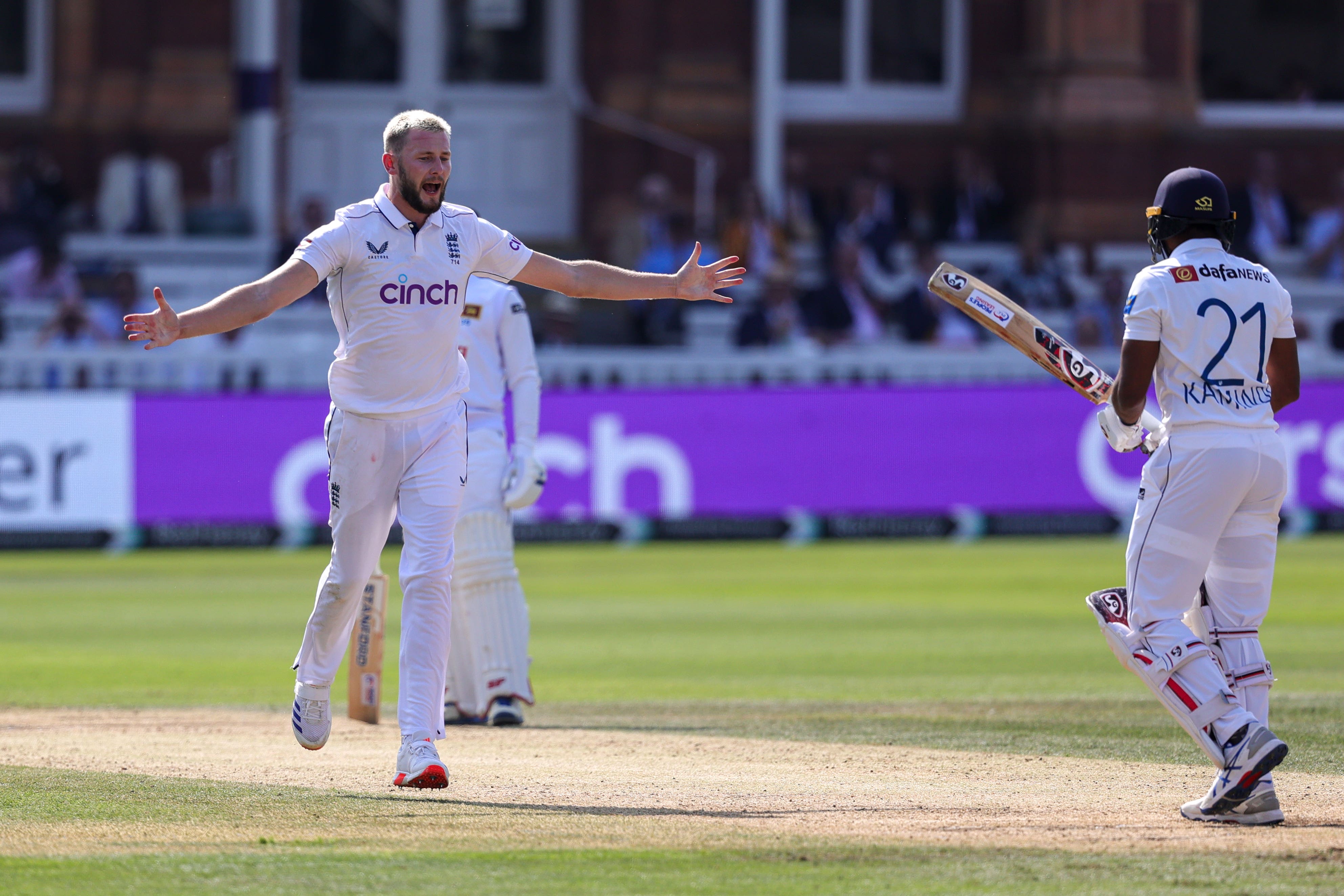 England are closing in on victory (Ben Whitley/PA)