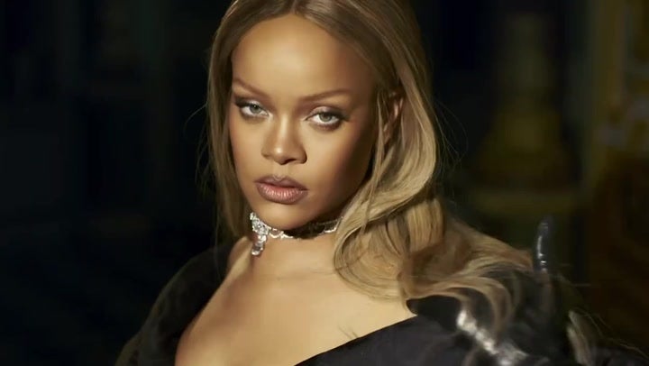 <p>Rihanna transforms into golden goddess to replace Charlize Theron in new J’Adore Dior campaign.</p>