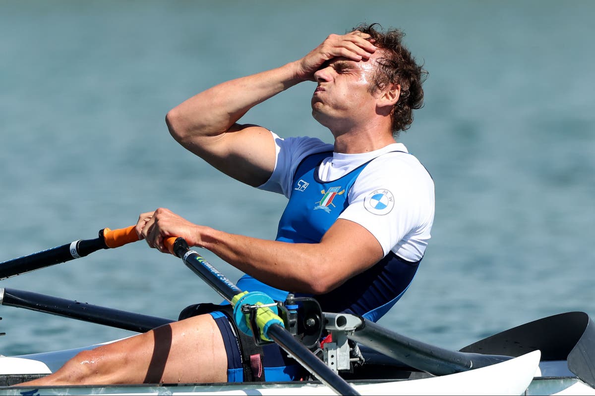 Paralympic rower stripped of medal after racing with phone in his boat