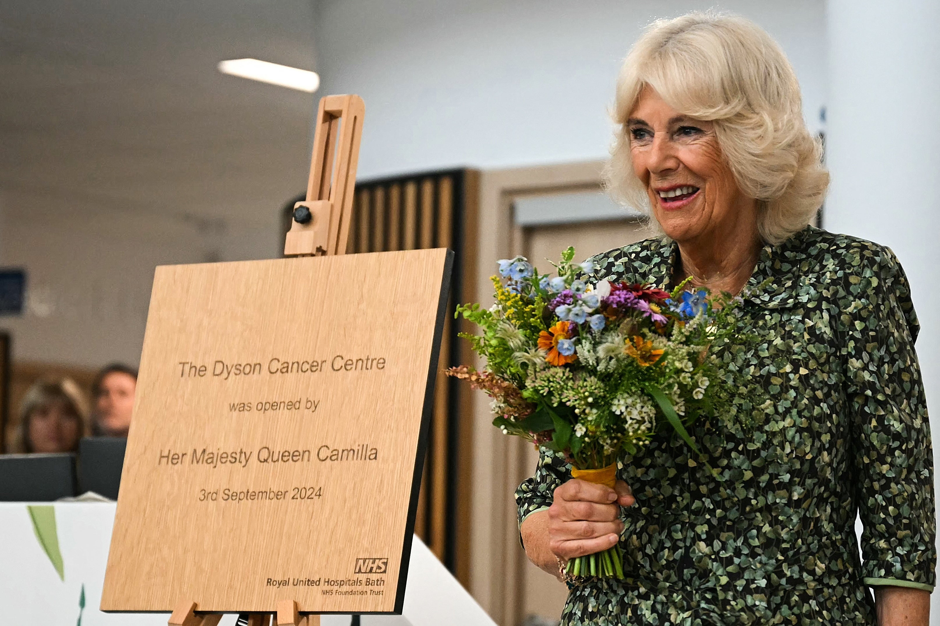 Queen Camilla praised the ‘welcoming atmosphere’ of a new cancer treatment centre in Bath