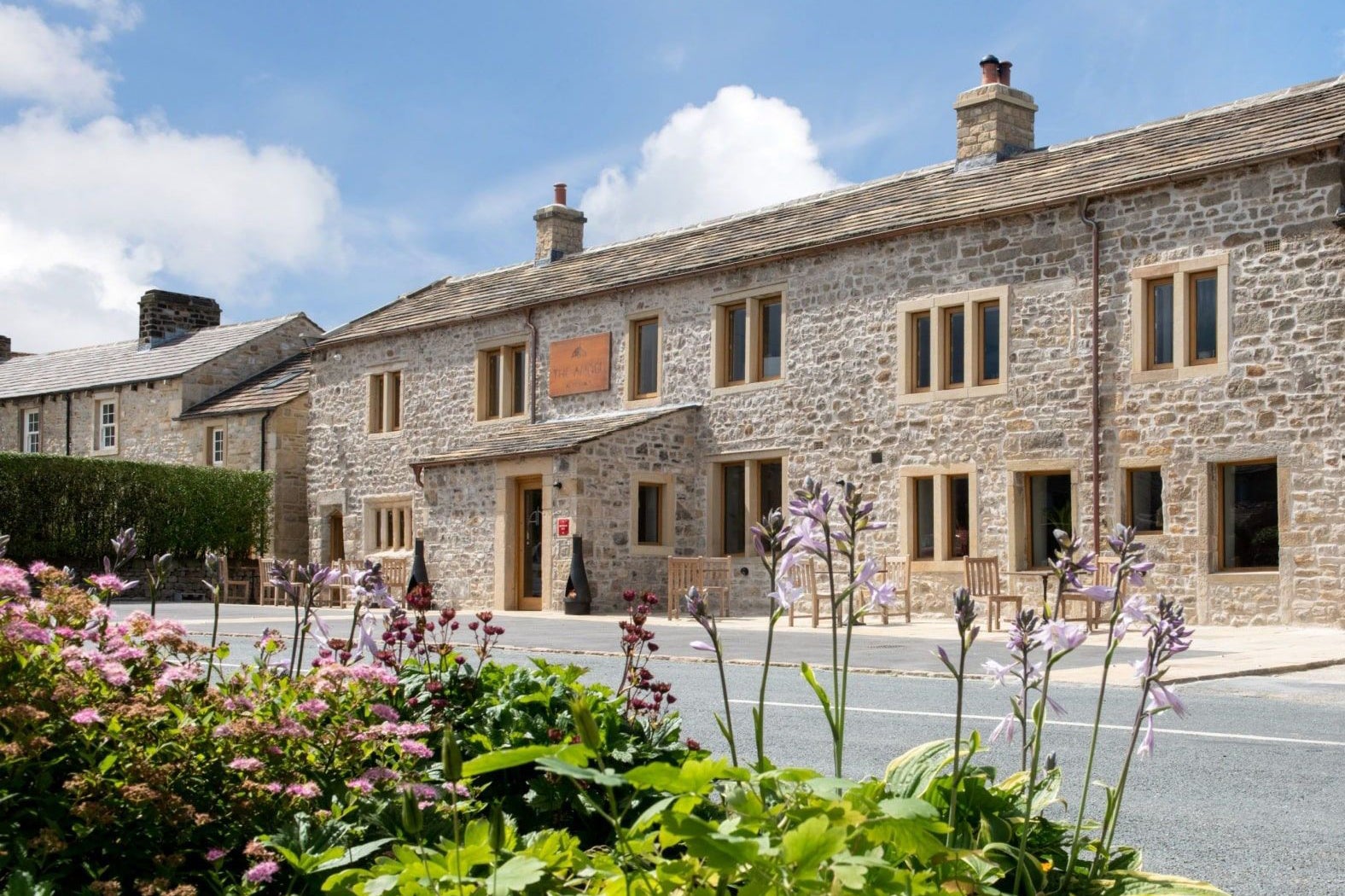 The house boasts 16 ensuite bedrooms