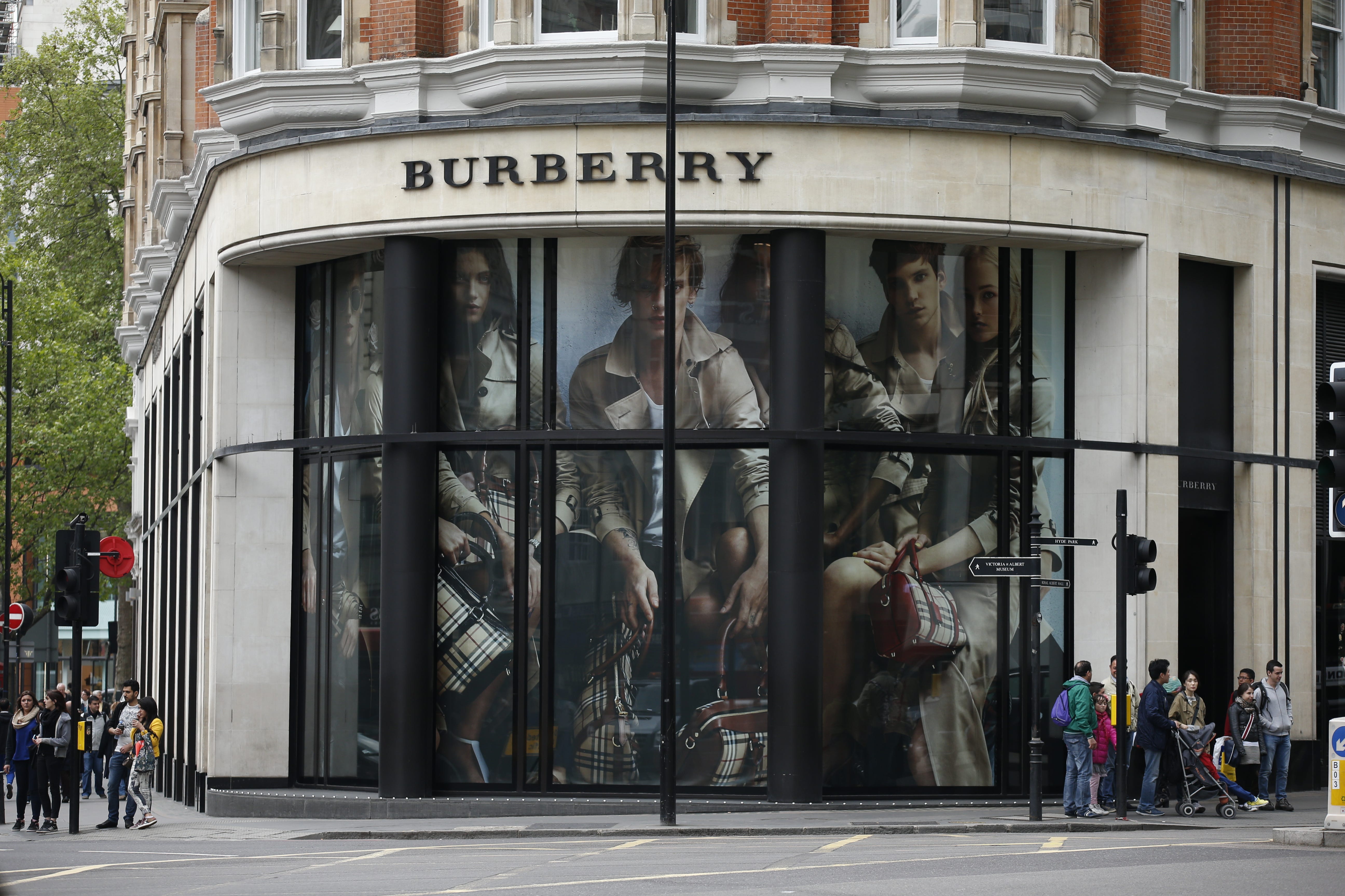 Burberry uk knightsbridge best sale