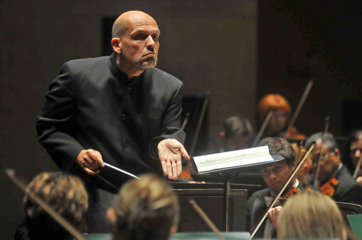 Van Zweden earned $1.5M as New York Philharmonic music director in 2022-23 Van Zweden earned $1.5M as New York Philharmonic music director in 2022-23