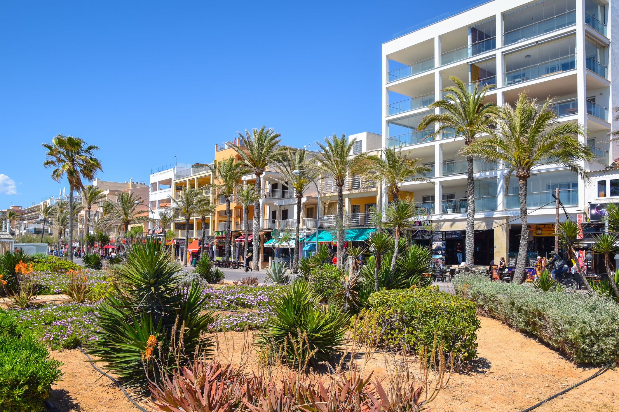 The damaged hotel is in S’Arenal, just south of Palma