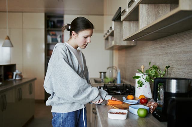 <p>Mother discovers teen daughter was stealing vodka to make pasta sauce</p>