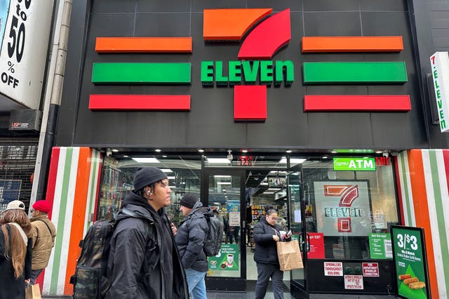 <p>7-Eleven announced last week it would close 444 stores. </p>