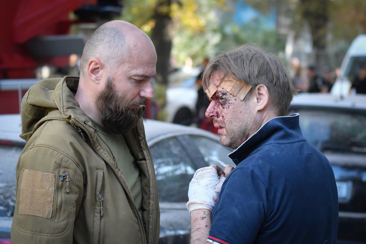 In Ukraine, a city grieves for a family killed in a deadly Russia missile attack