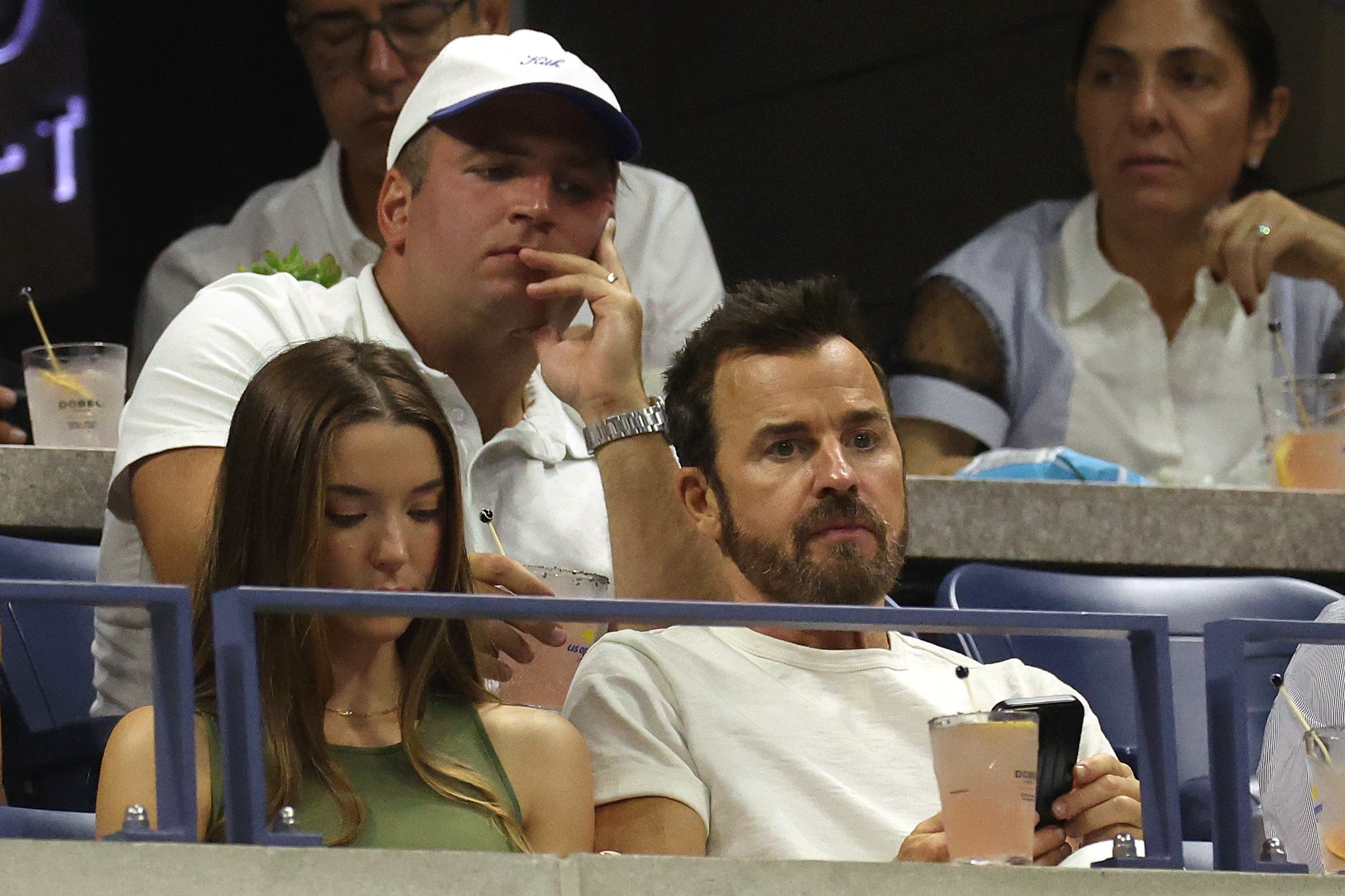 Justin Theroux watches the semifinal