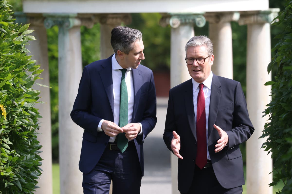 Starmer announces UK and Ireland to host annual summit to ‘reset’ relationship after Brexit