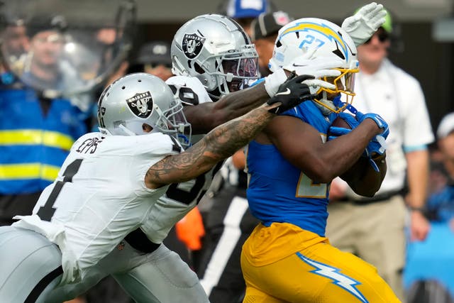 RAIDERS-CHARGERS