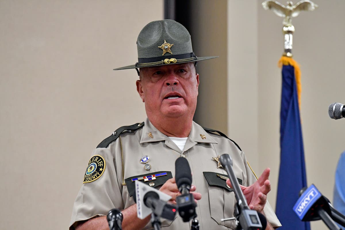 Authorities vow relentless search as manhunt for interstate shooter enters third day in Kentucky Authorities vow relentless search as manhunt for interstate shooter enters third day in Kentucky