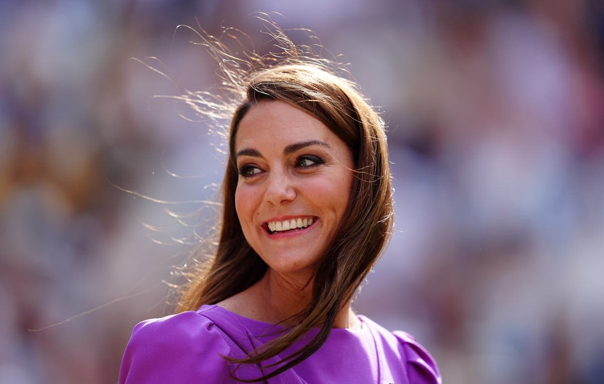 Kate Middleton sends touching letter to actor with cancer – latest news