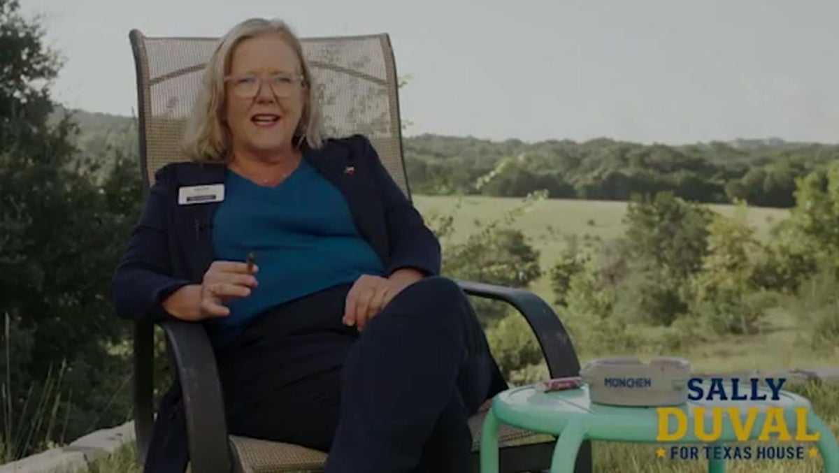 Texas Democrat smokes blunt in pro-legislation ad