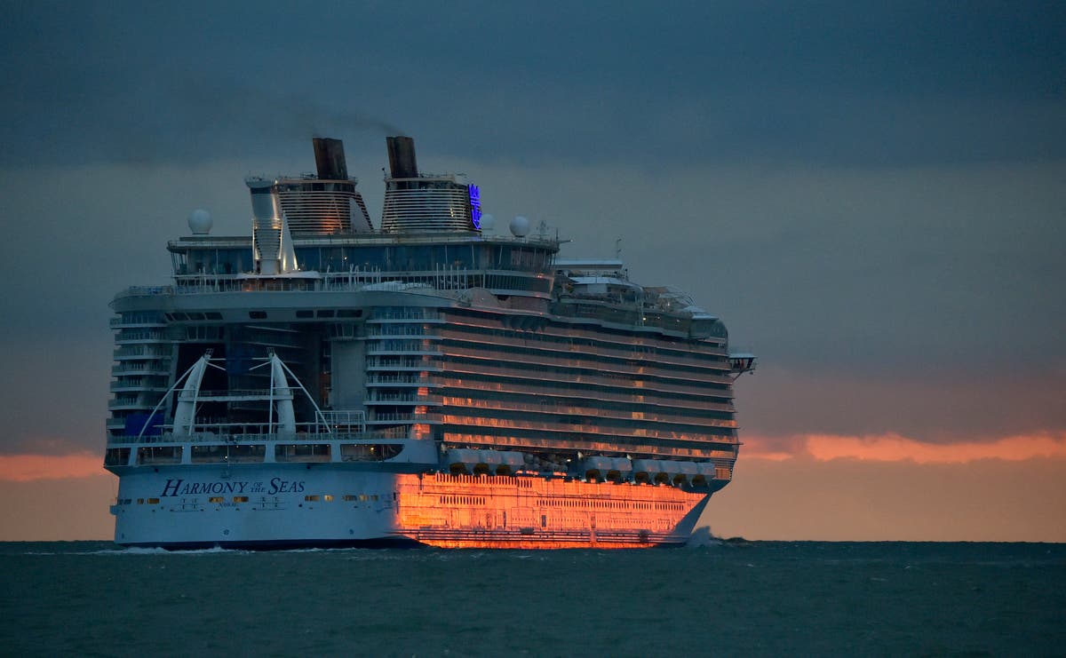 12-year-old boy dies after falling over balcony on cruise headed for Texas