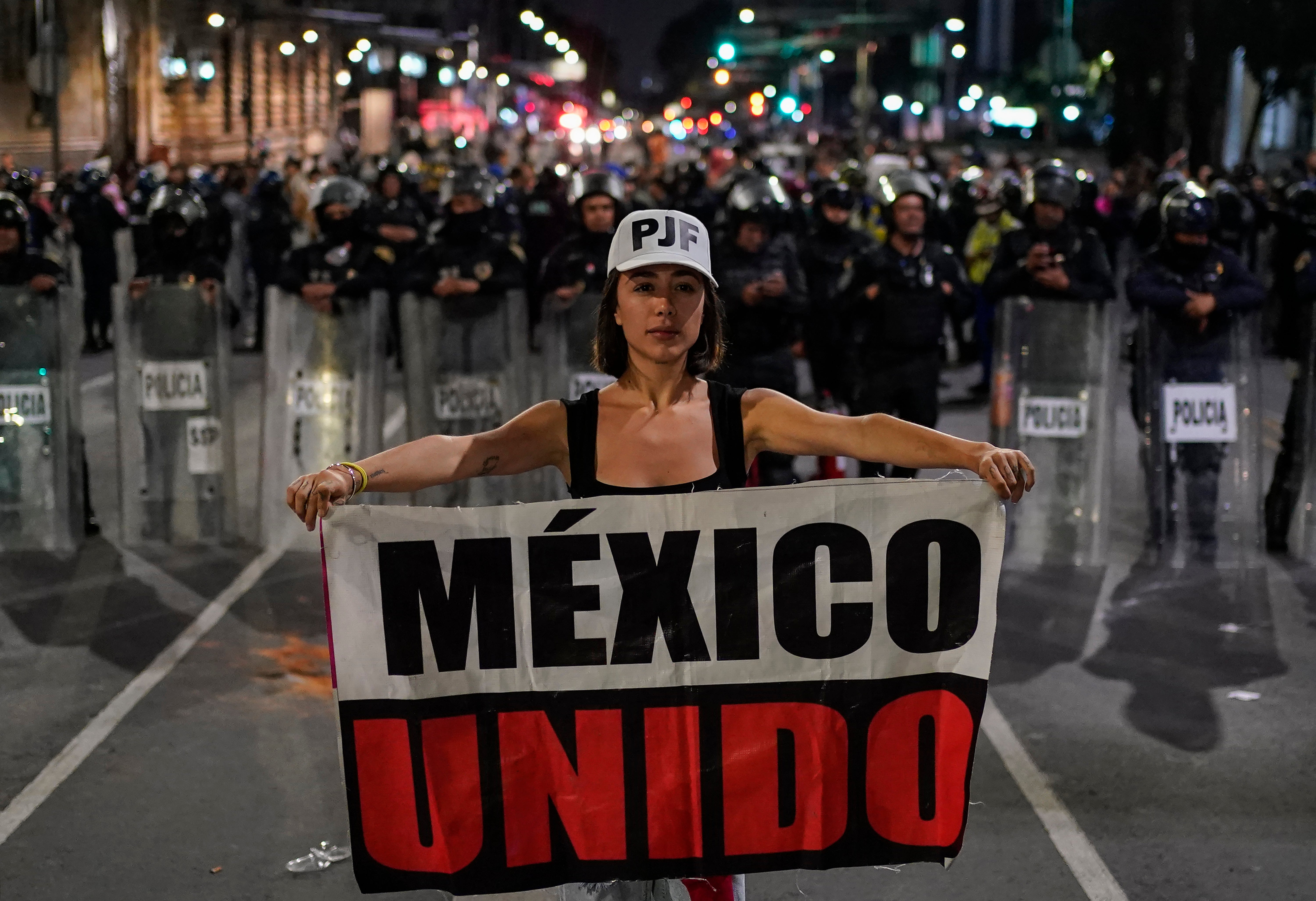 APTOPIX Mexico Court Changes