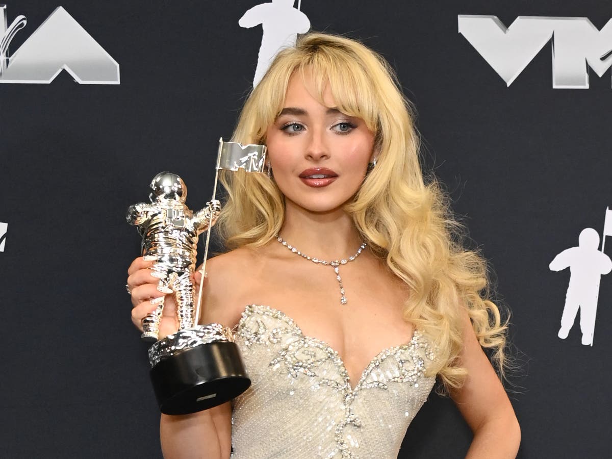 Sabrina Carpenter wears Madonna’s 1991 Oscars gown to the 2024 MTV VMAs