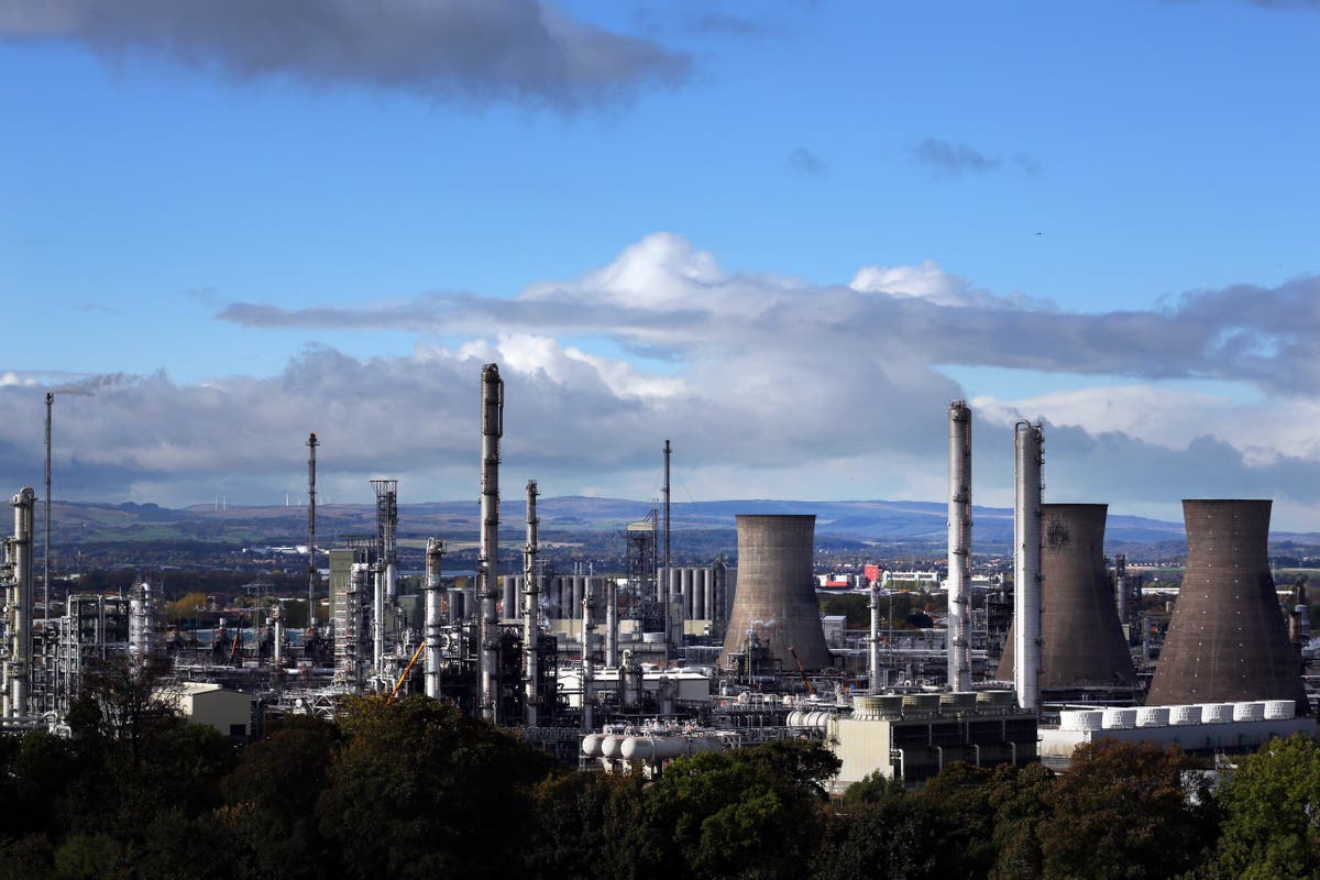 Grangemouth: Scotland&rsquo;s only oil refinery to close with &pound;100m support package as 400 jobs lost