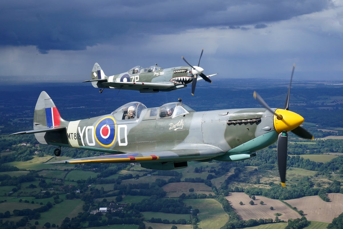 Spitfire to fly across UK to celebrate aircraft's 90th anniversary