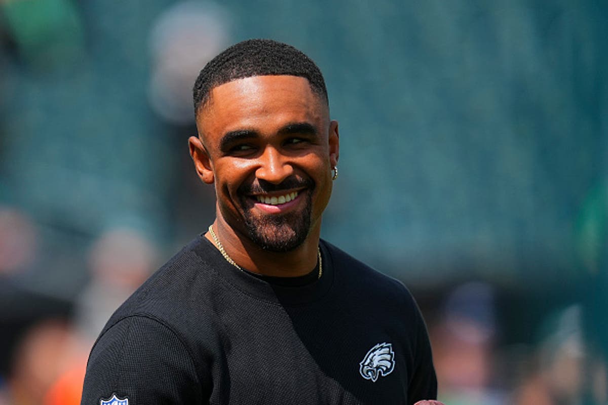 Eagles quarterback Jalen Hurts confirms engagement to Bry Burrows 