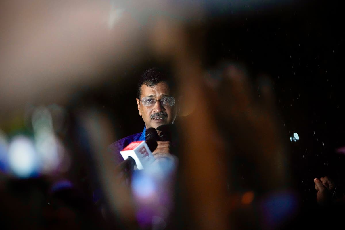 Kejriwal to Vacate Residence After Resignation