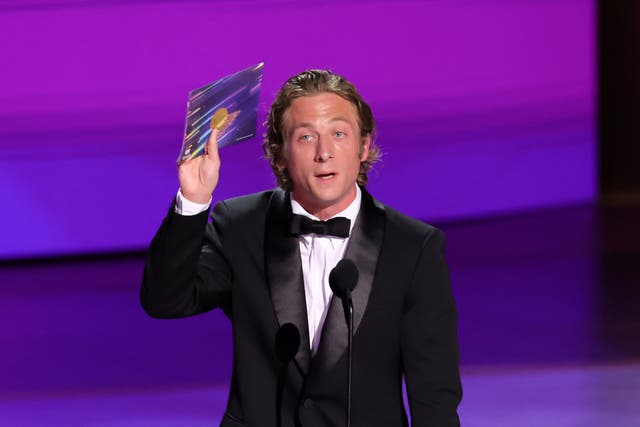 <p>Jeremy Allen White accepts the Outstanding Lead Actor in a Comedy Series</p>