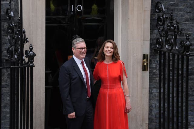 <p>Keir Starmer faces questions over his failure to register on time high-end clothing given to his wife Victoria by a prominent party donor</p>