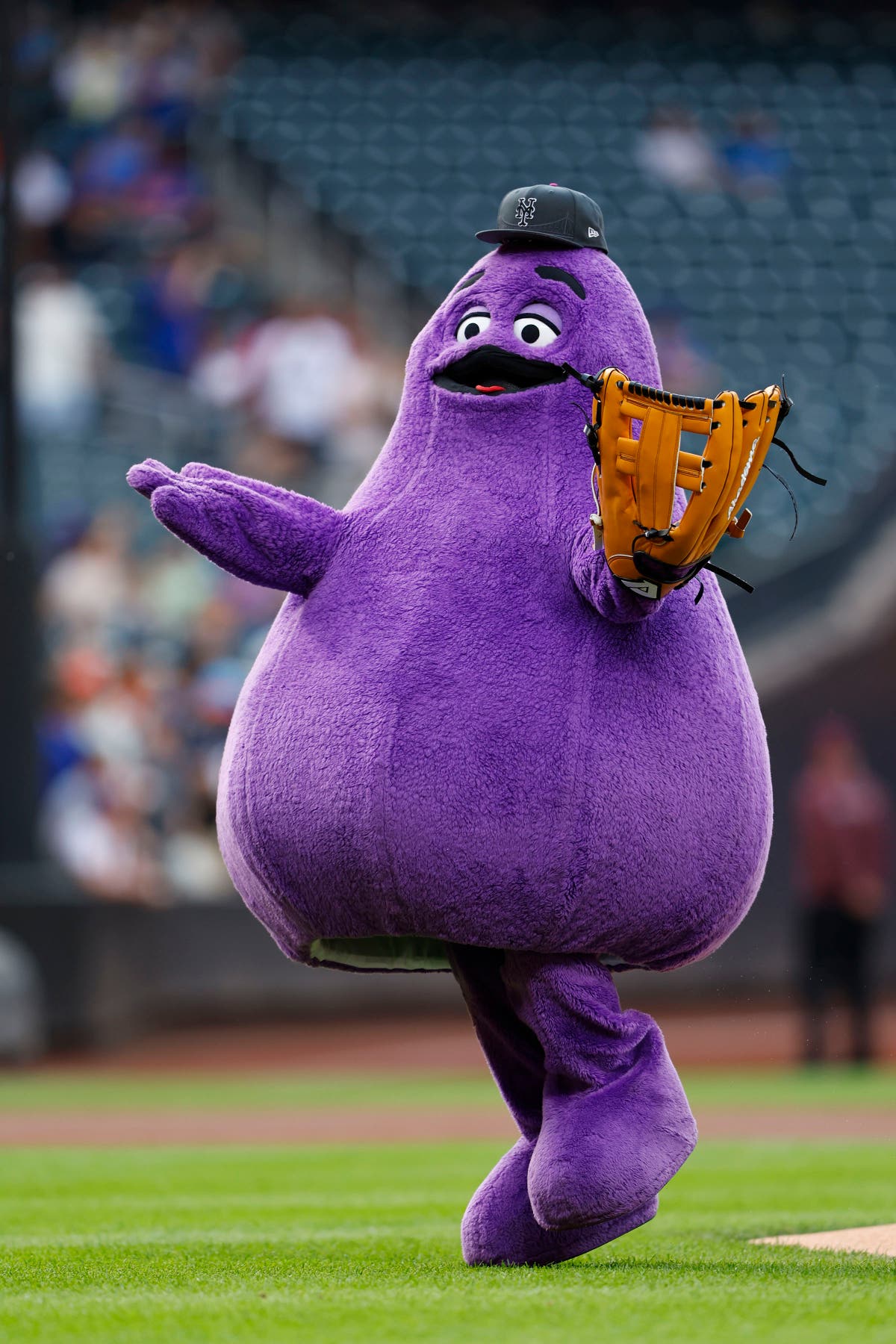 Purple place: Mets unveil the new Grimace seat at Citi Field Purple place: Mets unveil the new Grimace seat at Citi Field