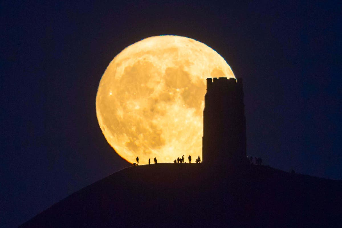 How the harvest supermoon will influence these 3 star signs&rsquo; relationships