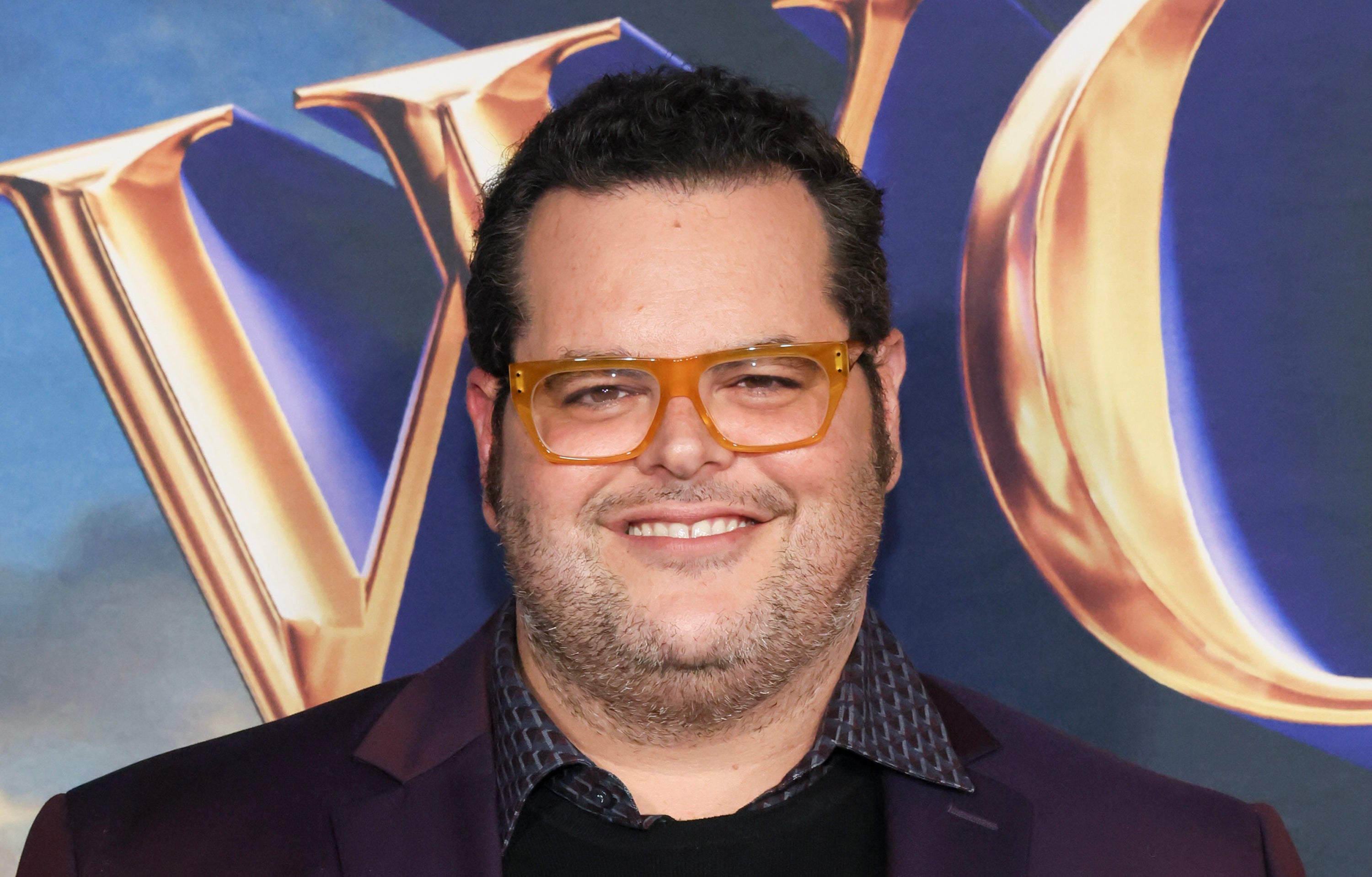Josh Gad Candidly Addresses gay Moment In Beauty And The Beast The 