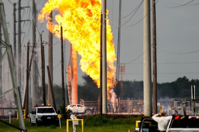 TEXAS-INCENDIO OLEODUCTO