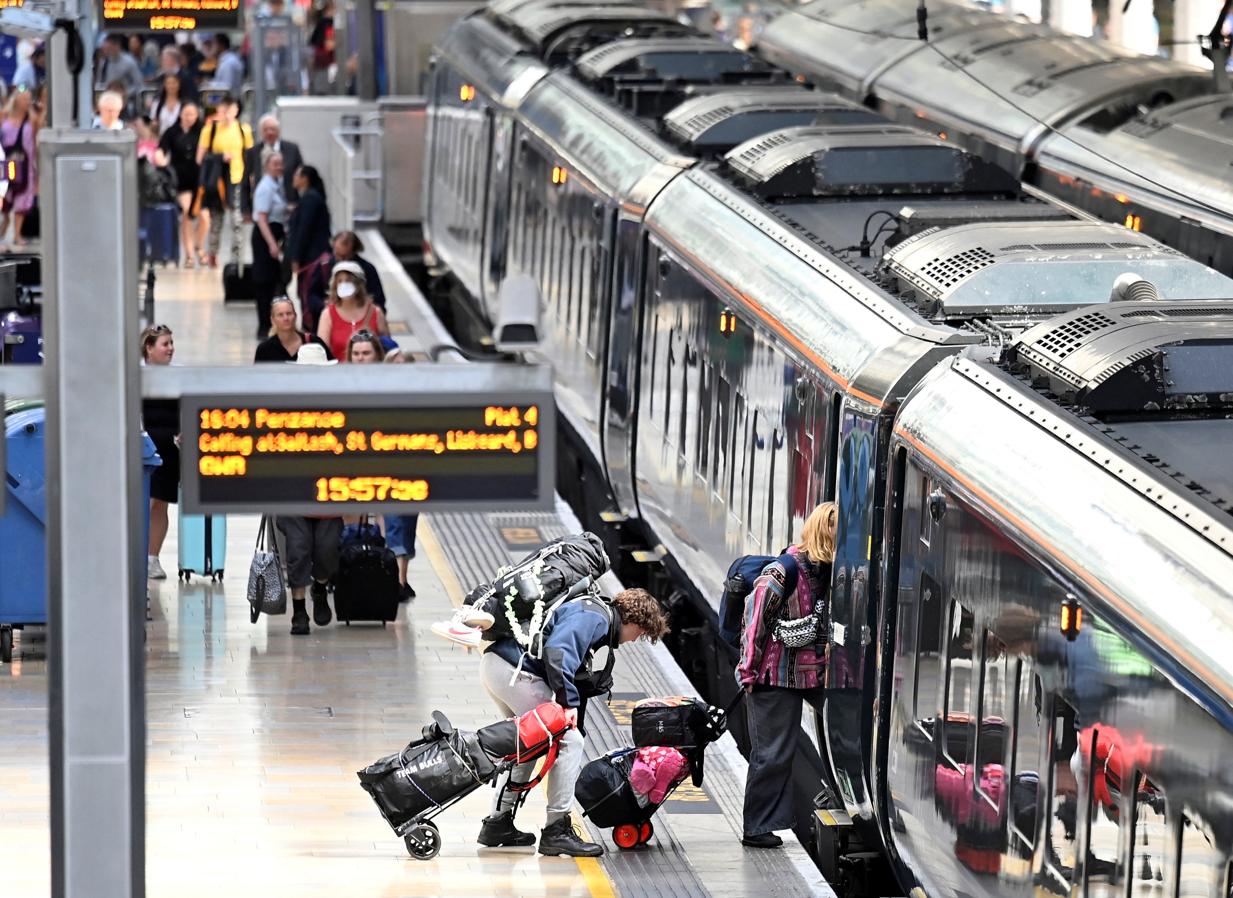 The agreement brings to an end two years of strike action that brought misery to many passengers