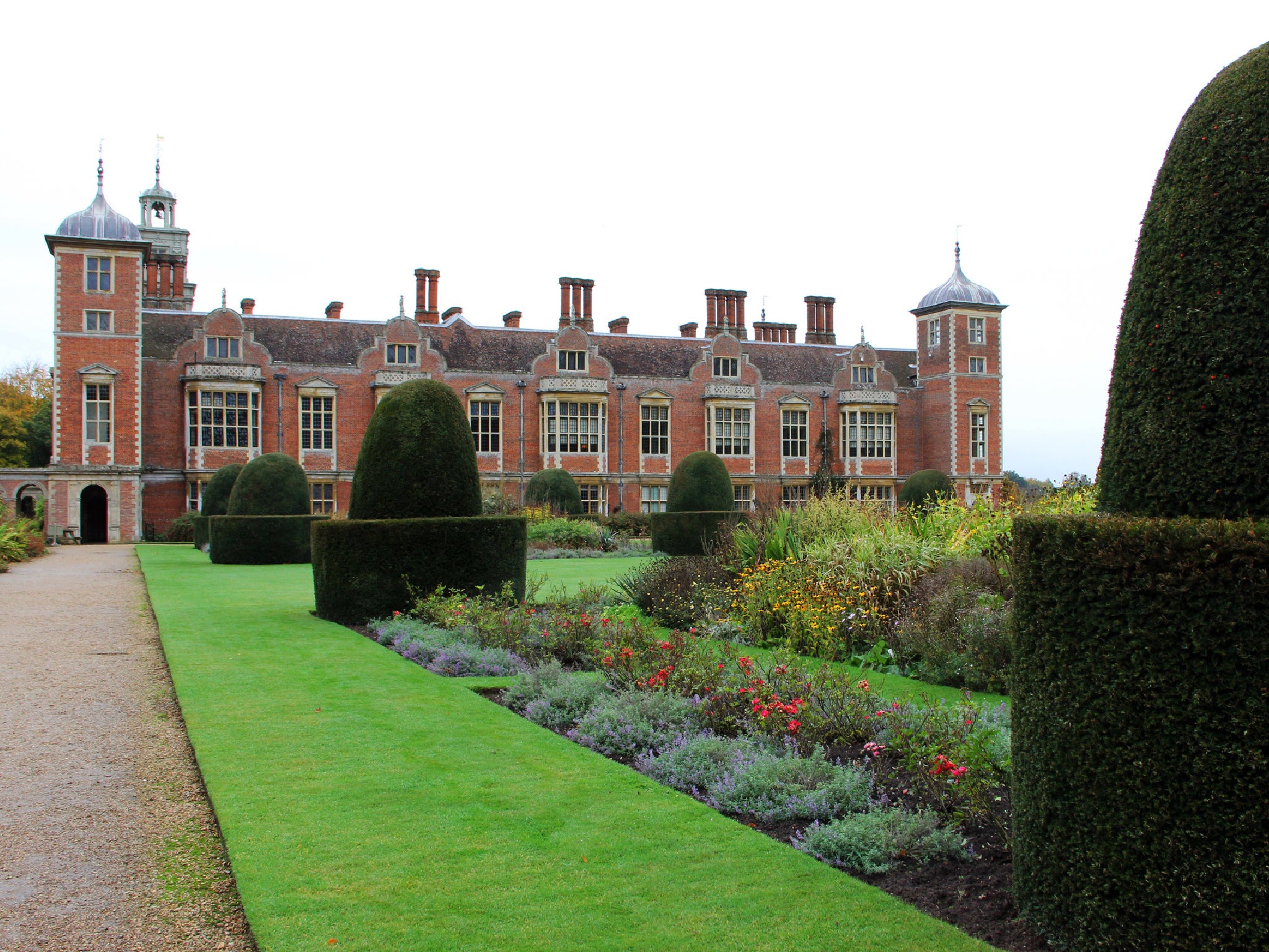 Diz-se que o fantasma de Ana Bolena assombra Blickling Hall