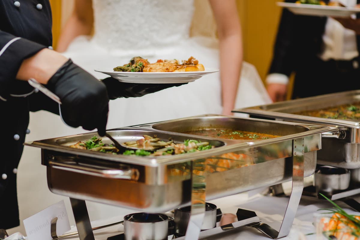 Wedding caterer defended after canceling on couple two weeks before ceremony Wedding caterer defended after canceling on couple two weeks before ceremony