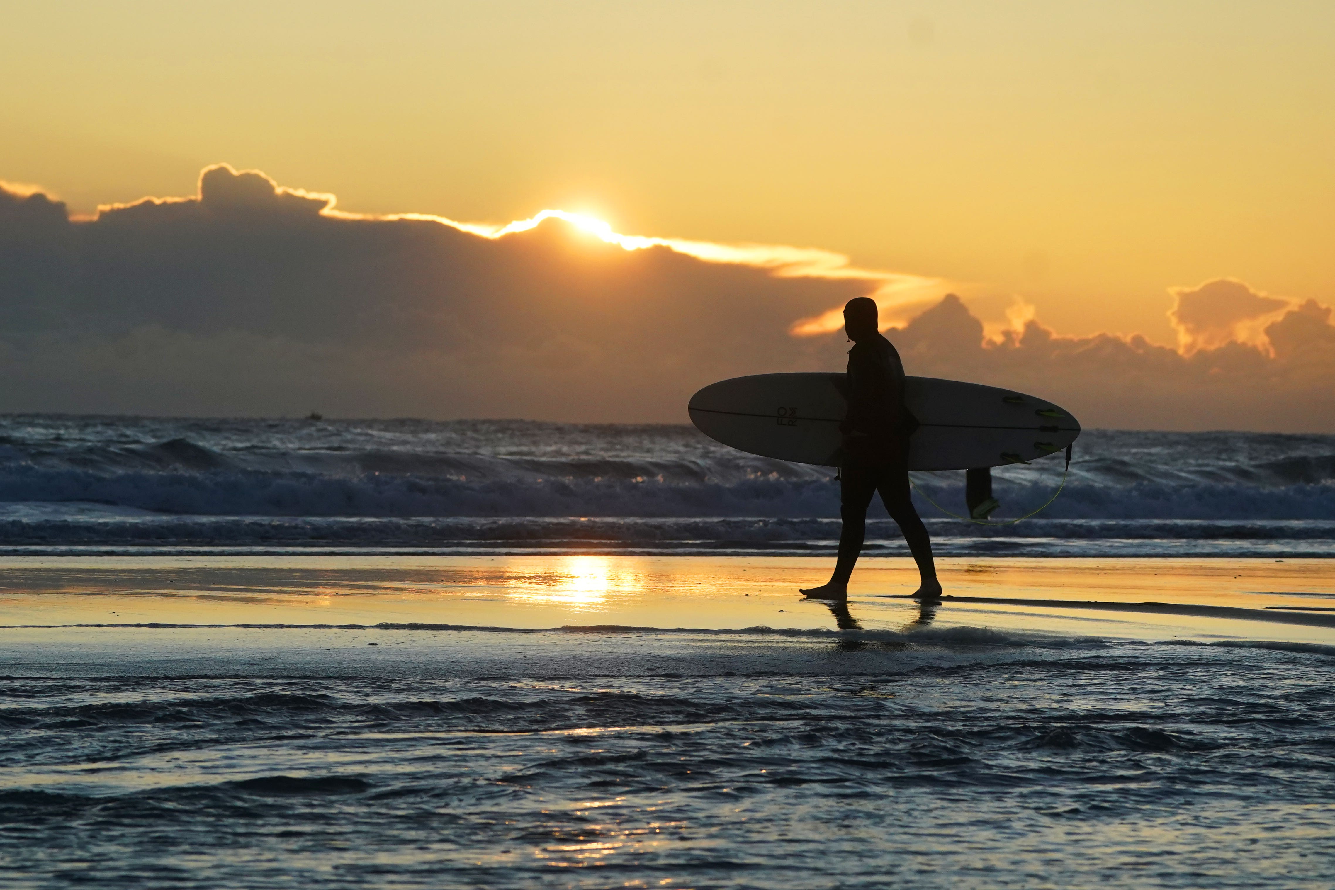 A ‘gentle decline’ in temperature is expected over the weekend (Owen Humpheys/PA)