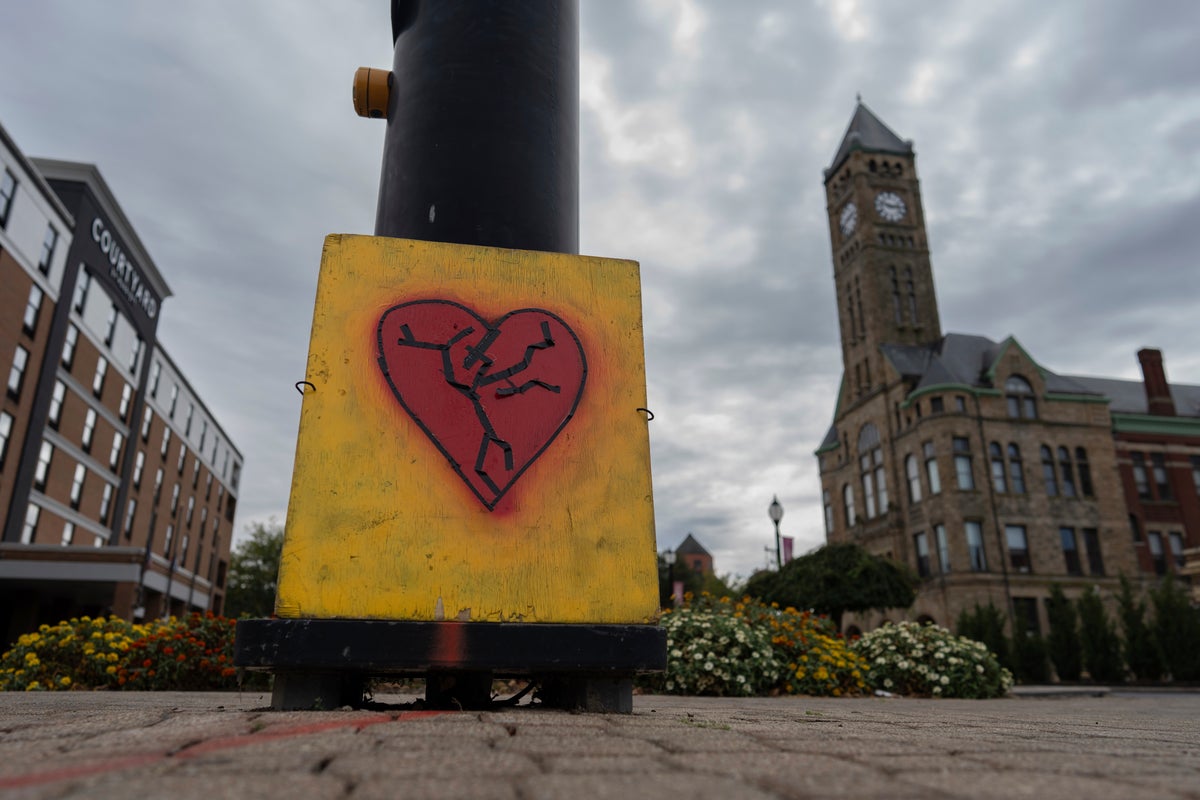 Springfield Ohio Overrun Residents of Springfield, Ohio, hunker down and pray for a political ...