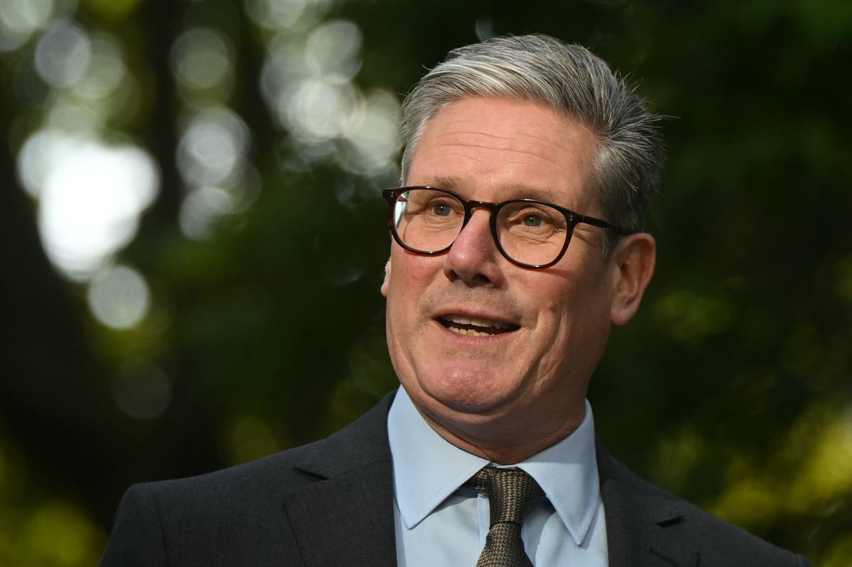 Pensioners still more likely to support Starmer&rsquo;s Labour despite winter fuel row, new poll reveals