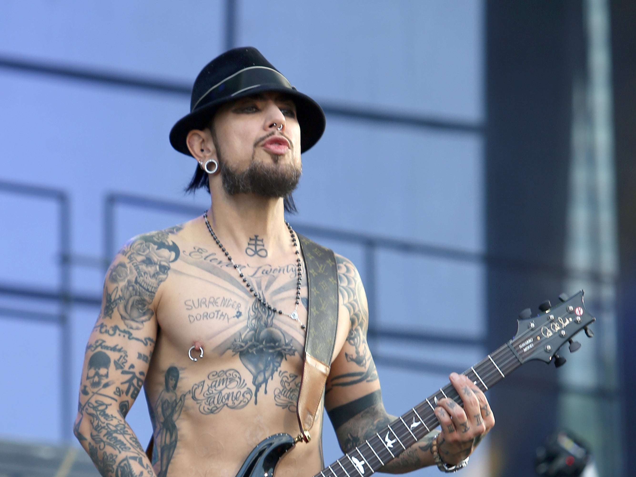 Dave Navarro comemorou a reedição de seu projeto 'Deconstruction' de 1994