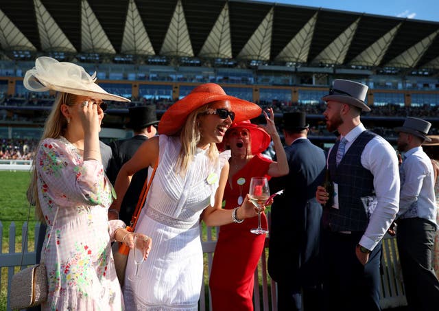 <p>Ascot is often frequented by middle-class people – or those invited by Harrogate Spring... </p>